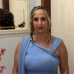 Tânia Regina  Xavier Lopes